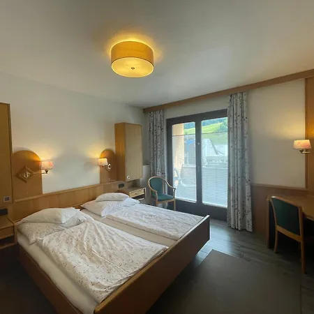 Restaurant-pension Dorfwirt Pensión Bad Kleinkirchheim