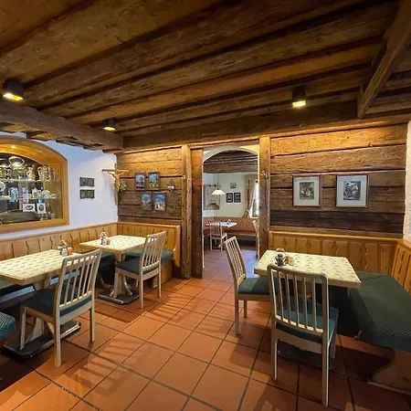 Restaurant-pension Dorfwirt 2* Bad Kleinkirchheim