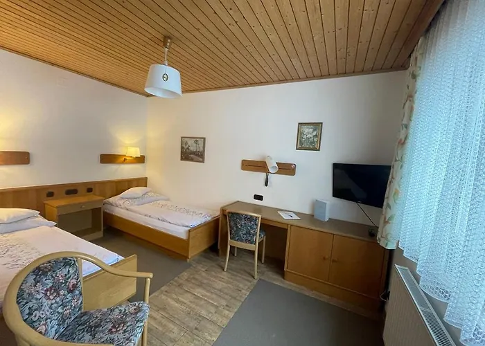 Restaurant-pension Dorfwirt Bad Kleinkirchheim